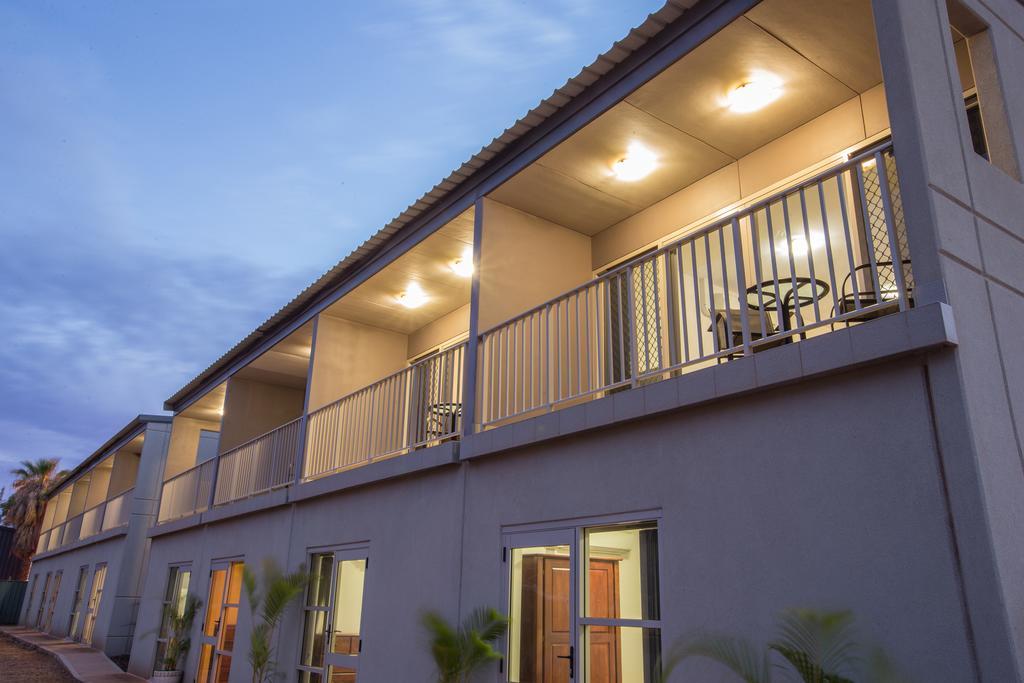 Morse Court Apartments Karratha Buitenkant foto